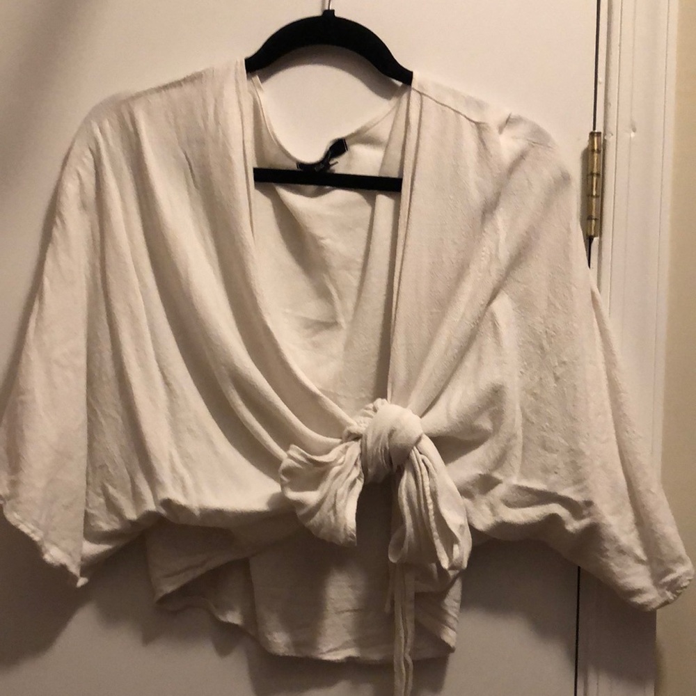 Loose white top